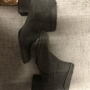 Aqua Talia Gray Booties